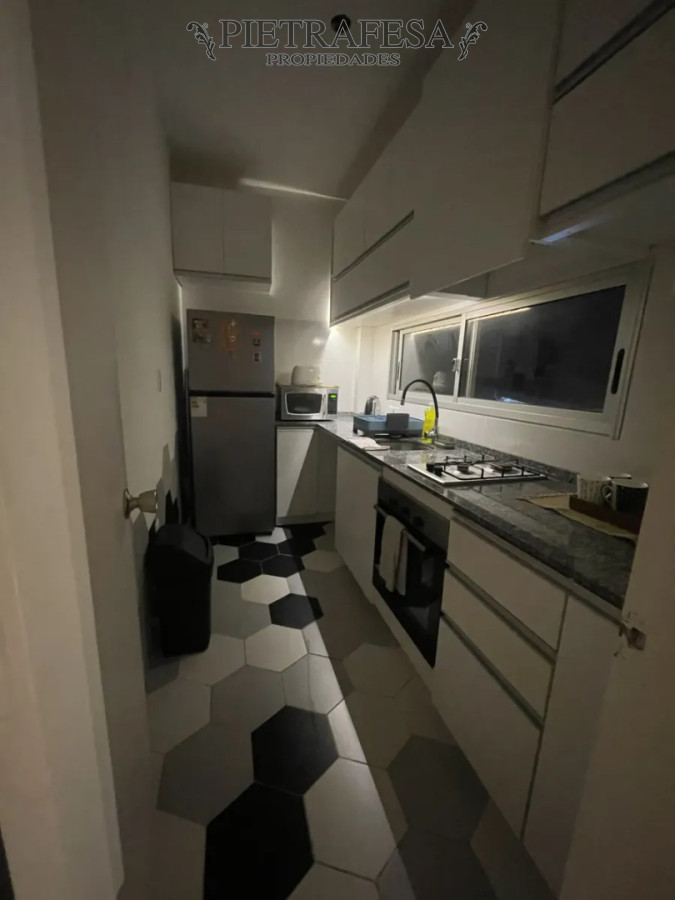 Apartamento en alquiler, 2 dormitorios, 1 baño, patio. Pocitos. · Foto 4
