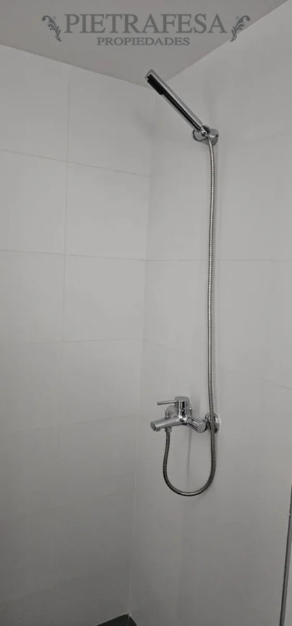 Apartamento en alquiler, 1 dormitorio, 1 baño, balcón. Cordon. · Foto 8