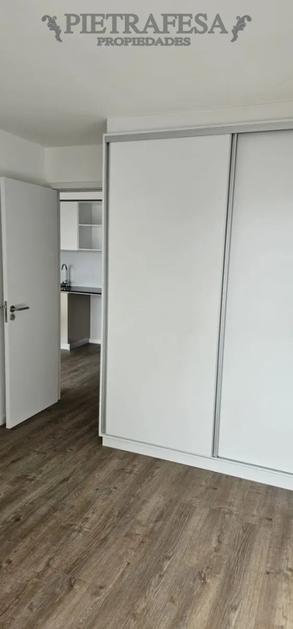 Apartamento en alquiler, 1 dormitorio, 1 baño, balcón. Cordon. · Foto 6