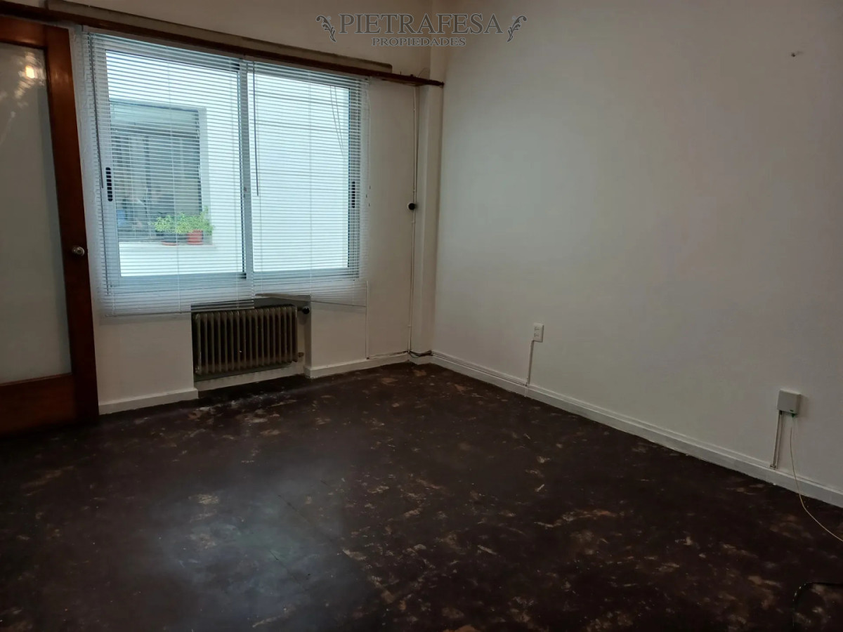 Apartamento en alquiler, 1 dormitorio, 1 baño. Ciudad Vieja.