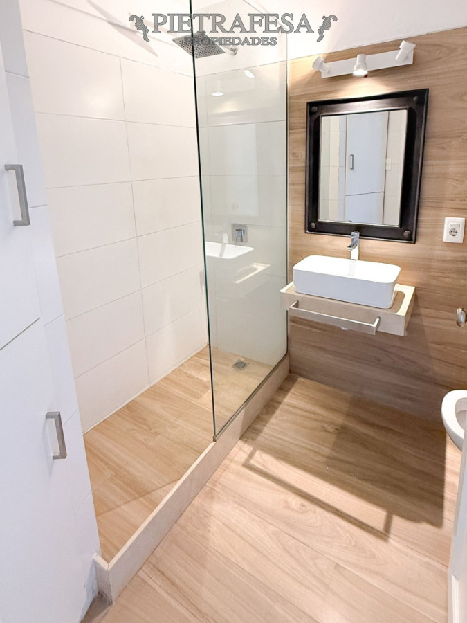 Apartamento en alquiler, 1 dormitorio, 1 baño, garaje. Carrasco. · Foto 9