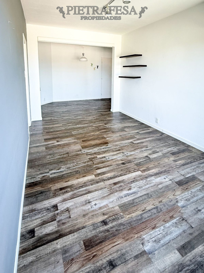 Apartamento en alquiler, 1 dormitorio, 1 baño, garaje. Carrasco. · Foto 2