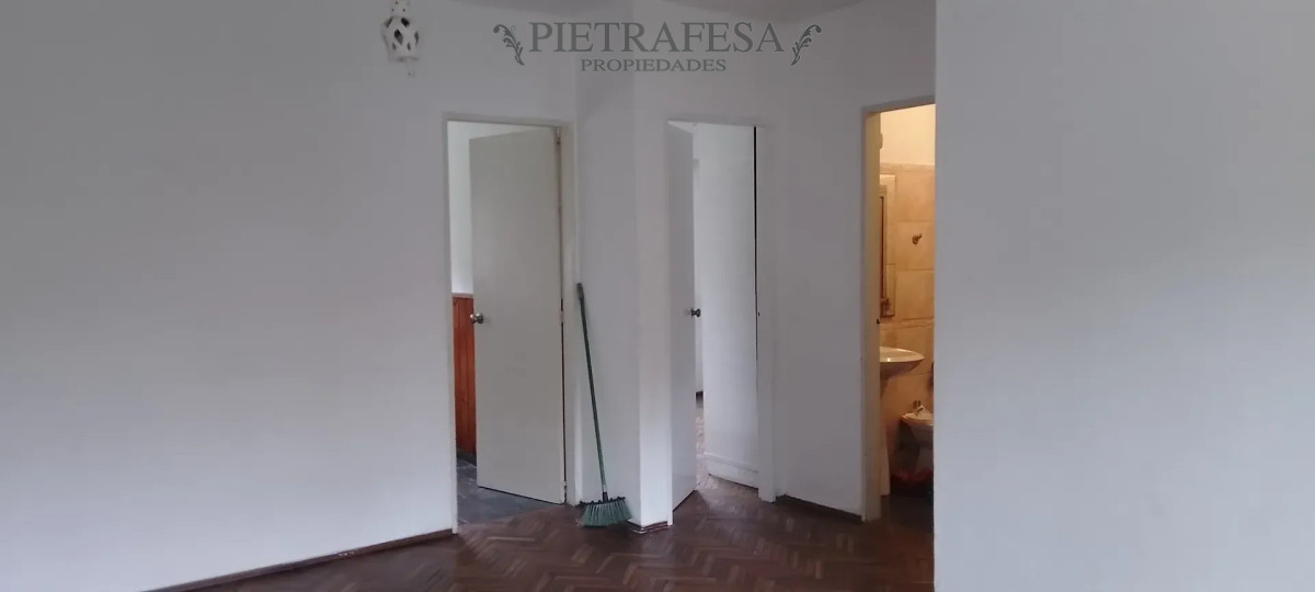 Apartamento en alquiler, 2 dormitorios, 1 baño. La Blanqueada.
