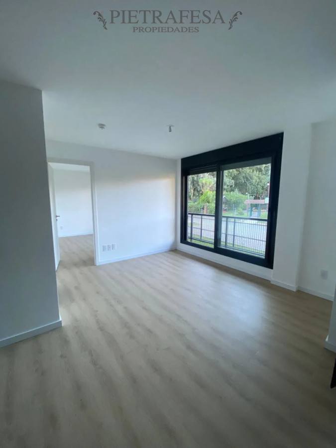 Apartamento en alquiler, 1 dormitorio, 1 baño, terraza lavadero. Punta Gorda.