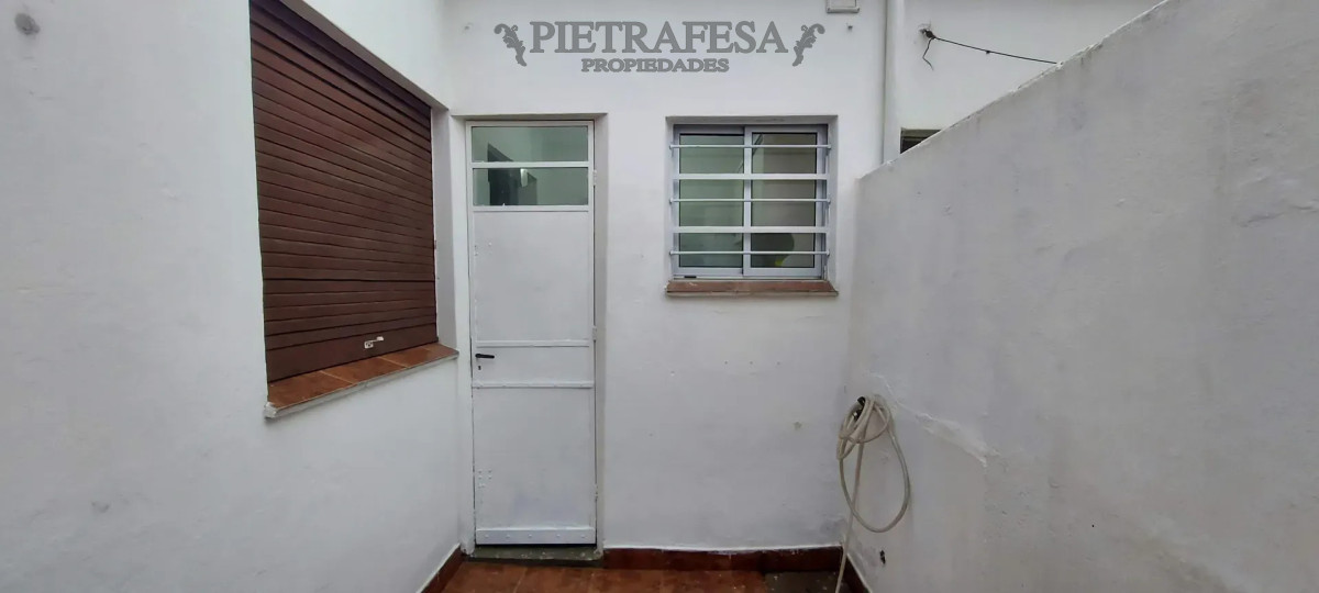 Apartamento en alquiler, 1 dormitorio, 1 baño, patio. Capurro. Sin gastos comunes. · Foto 10