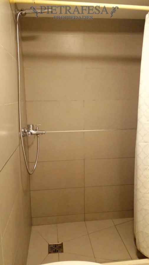Apartamento en alquiler, 1 dormitorio, 1 baño. Semi equipado. Centro. · Foto 12
