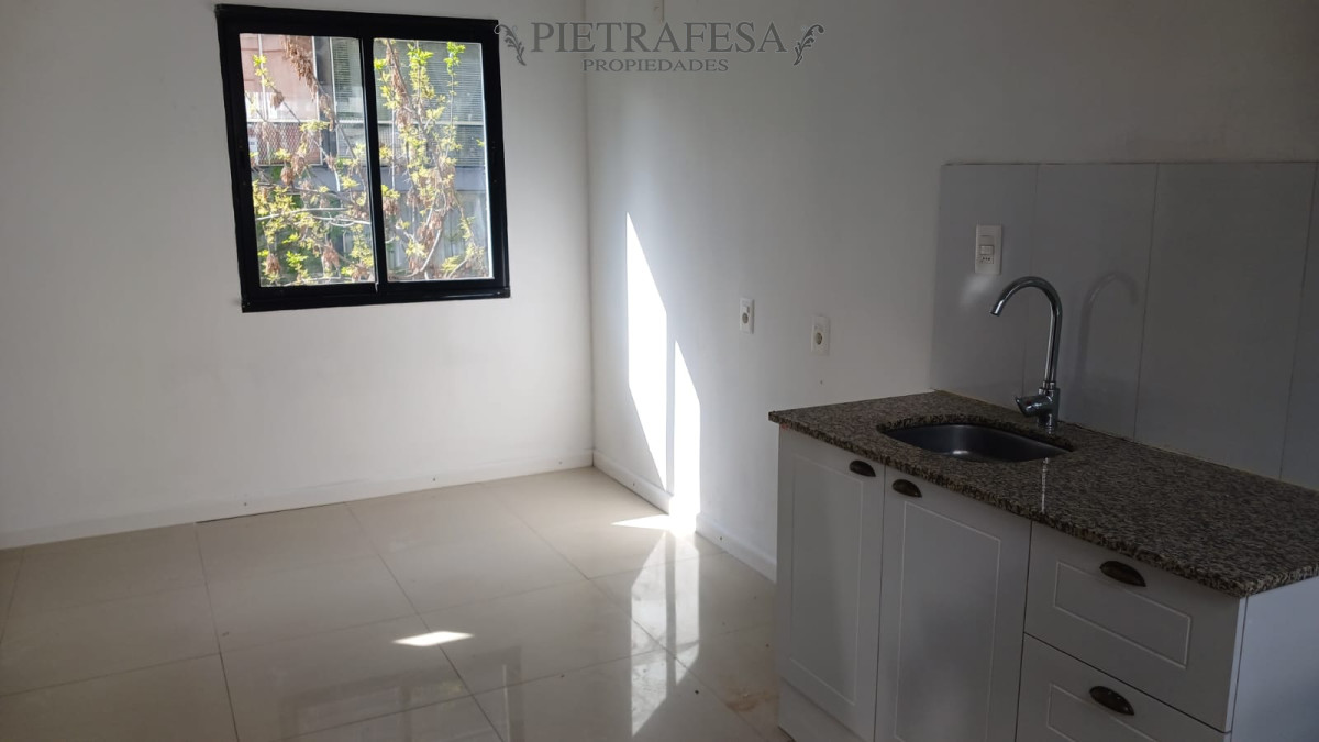 Monoambiente en alquiler - Colonia - Tres Cruces · Foto 4
