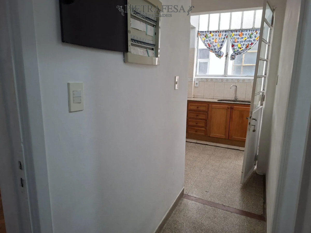 Apartamento en alquiler, 3 dormitorios, 2 baños. Cordón. · Foto 3