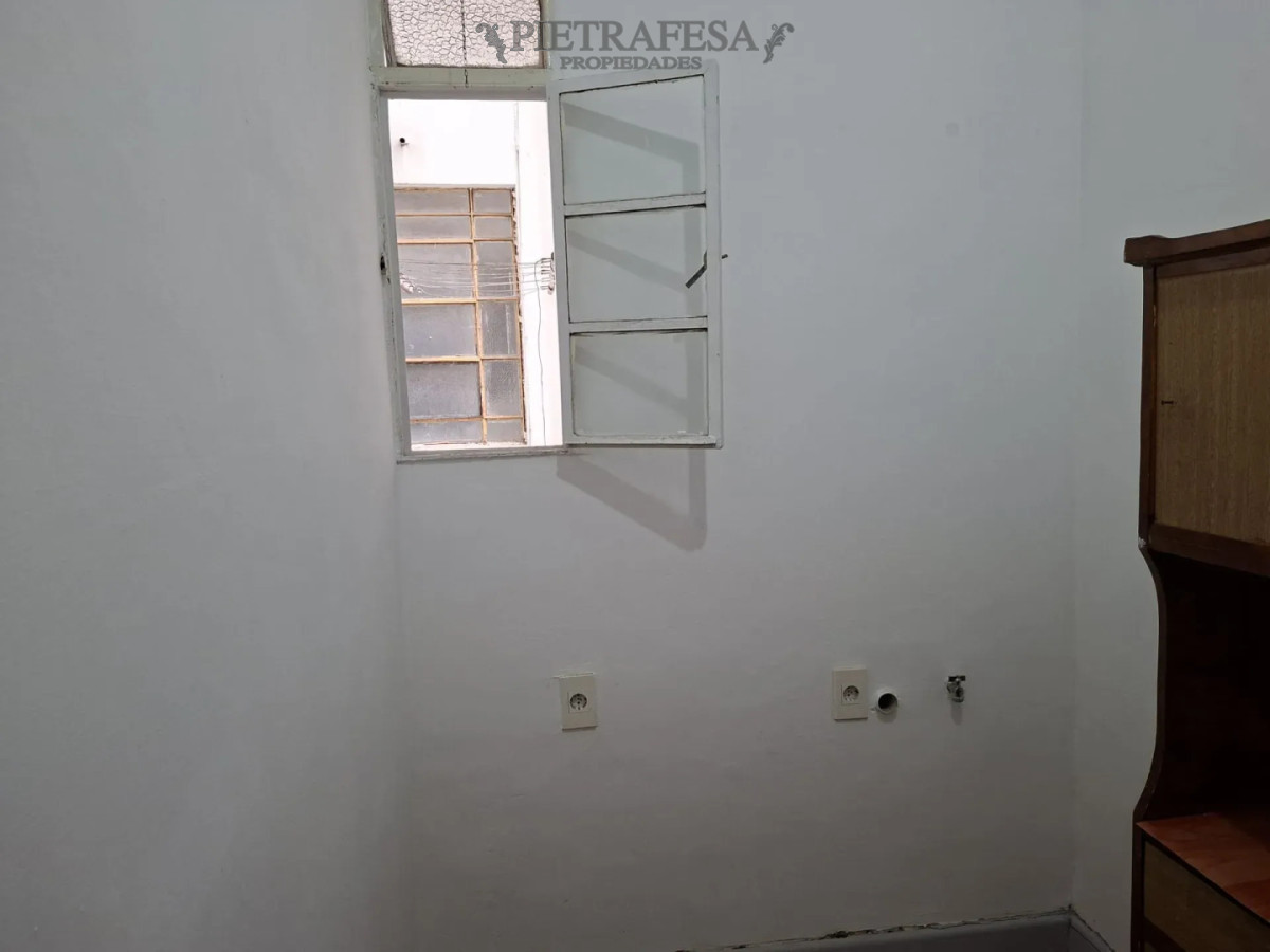 Apartamento en alquiler, 3 dormitorios, 2 baños. Cordón. · Foto 8
