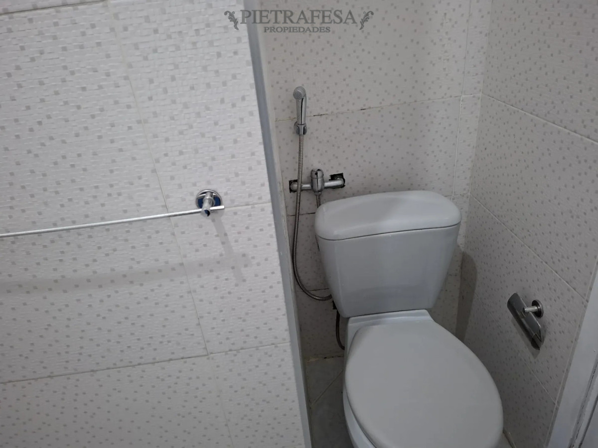 Apartamento en alquiler, 3 dormitorios, 2 baños. Cordón. · Foto 11