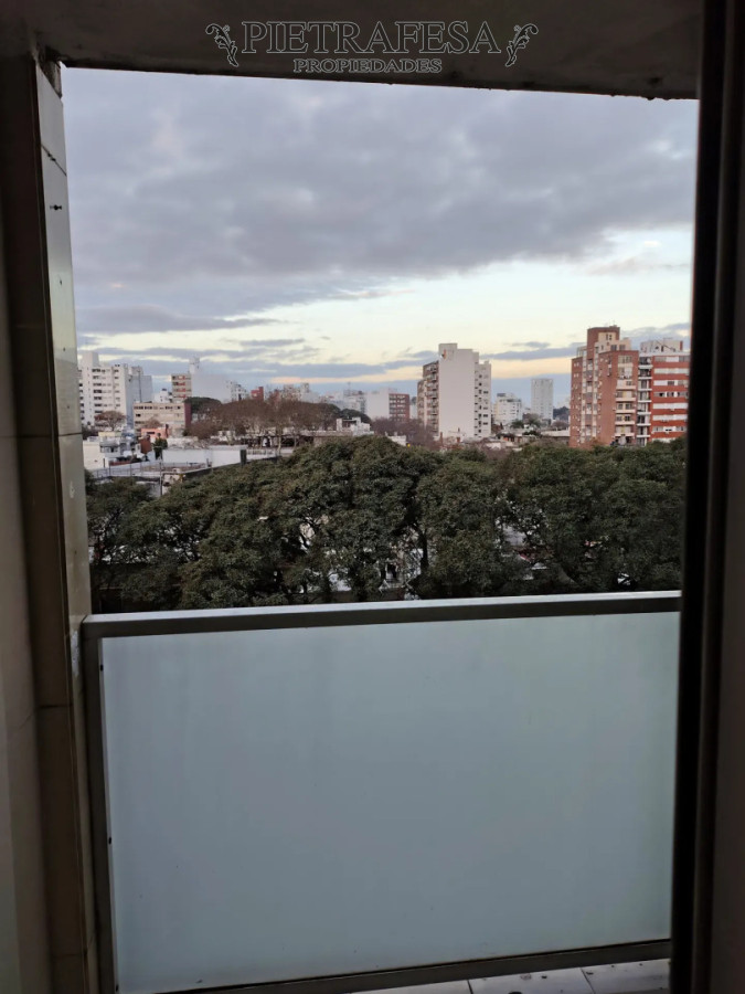 Apartamento en alquiler, 1 dormitorio, 1 baño, balcón, garaje. Parque Rodó. · Foto 6