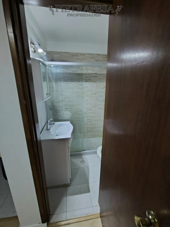 Apartamento en alquiler, 1 dormitorio, 1 baño, balcón, garaje. Parque Rodó. · Foto 12