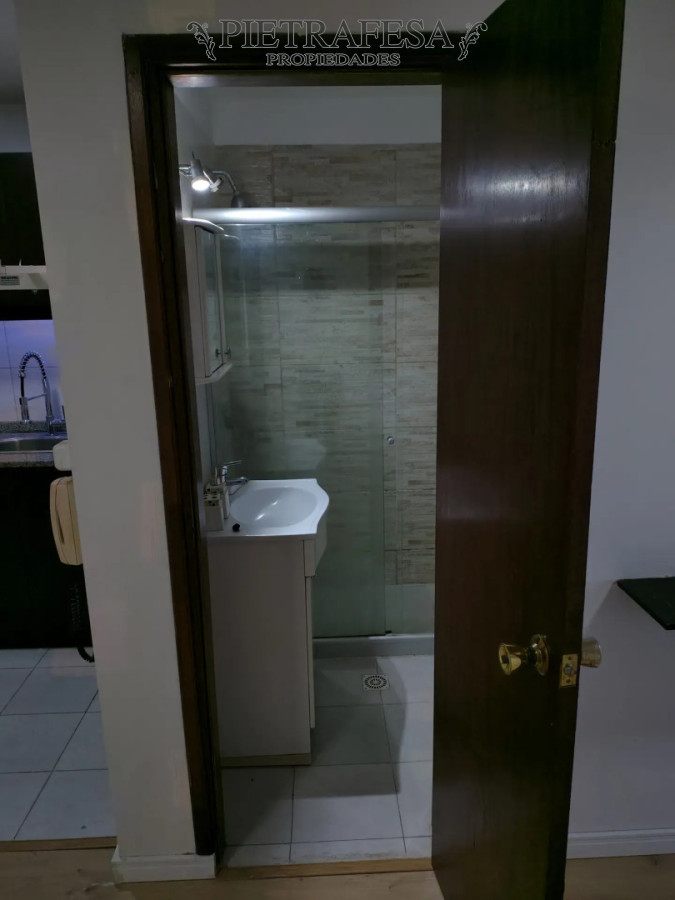 Apartamento en alquiler, 1 dormitorio, 1 baño, balcón, garaje. Parque Rodó. · Foto 11