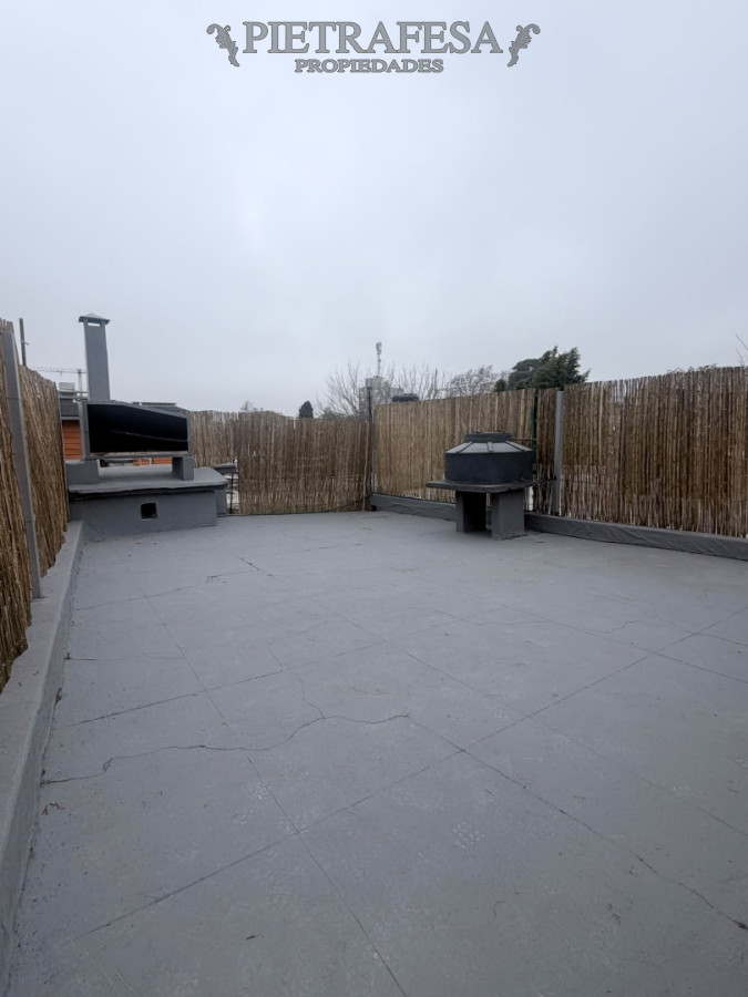 Apartamento en venta, 1 dormitorio, 1 baño, patio, parrillero. La Blanqueada.