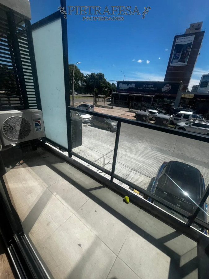 Apartamento en alquiler, 1 dormitorio, 1 baño, terraza. Malvin. · Foto 5