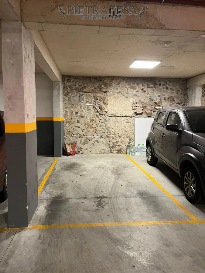 Apartamento en alquiler, 1 dormitorio, 1 baño, balcón, garaje. Centro. · Foto 5