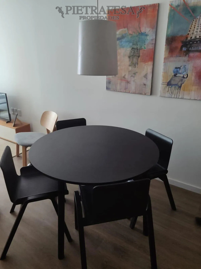 Apartamento en alquiler, 1 dormitorio, 1 baño, balcón, garaje. Centro. · Foto 12