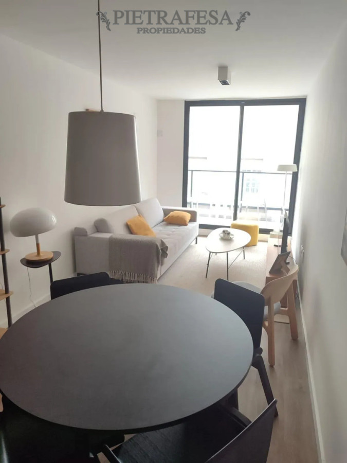 Apartamento en alquiler, 1 dormitorio, 1 baño, balcón, garaje. Centro. · Foto 6