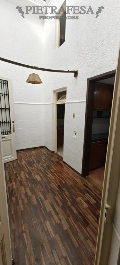 Apartamento en alquiler, 1 dormitorio, 1 baño. Tres Cruces. · Foto 1
