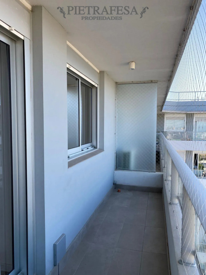 Apartamento en alquiler, 1 dormitorio, 1 baño, terraza. Malvin. · Foto 3
