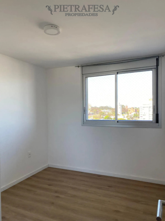 Apartamento en alquiler, 1 dormitorio, 1 baño, terraza. Malvin. · Foto 5