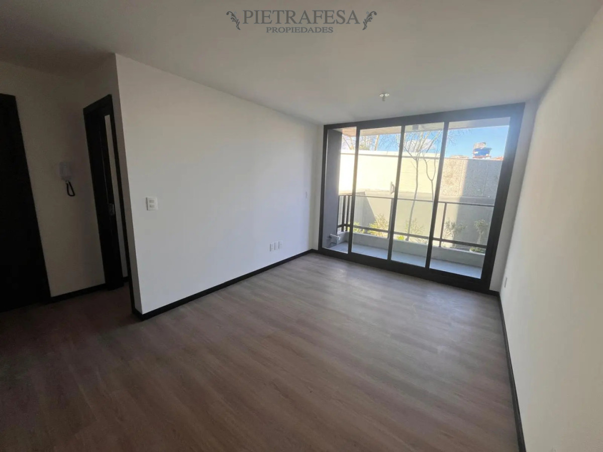 Apartamento en alquiler, 1 dormitorio, 1 baño, terraza, garaje. Parque Batlle. · Foto 1