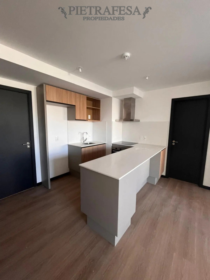Apartamento en alquiler, 1 dormitorio, 1 baño, terraza, garaje. Parque Batlle. · Foto 6