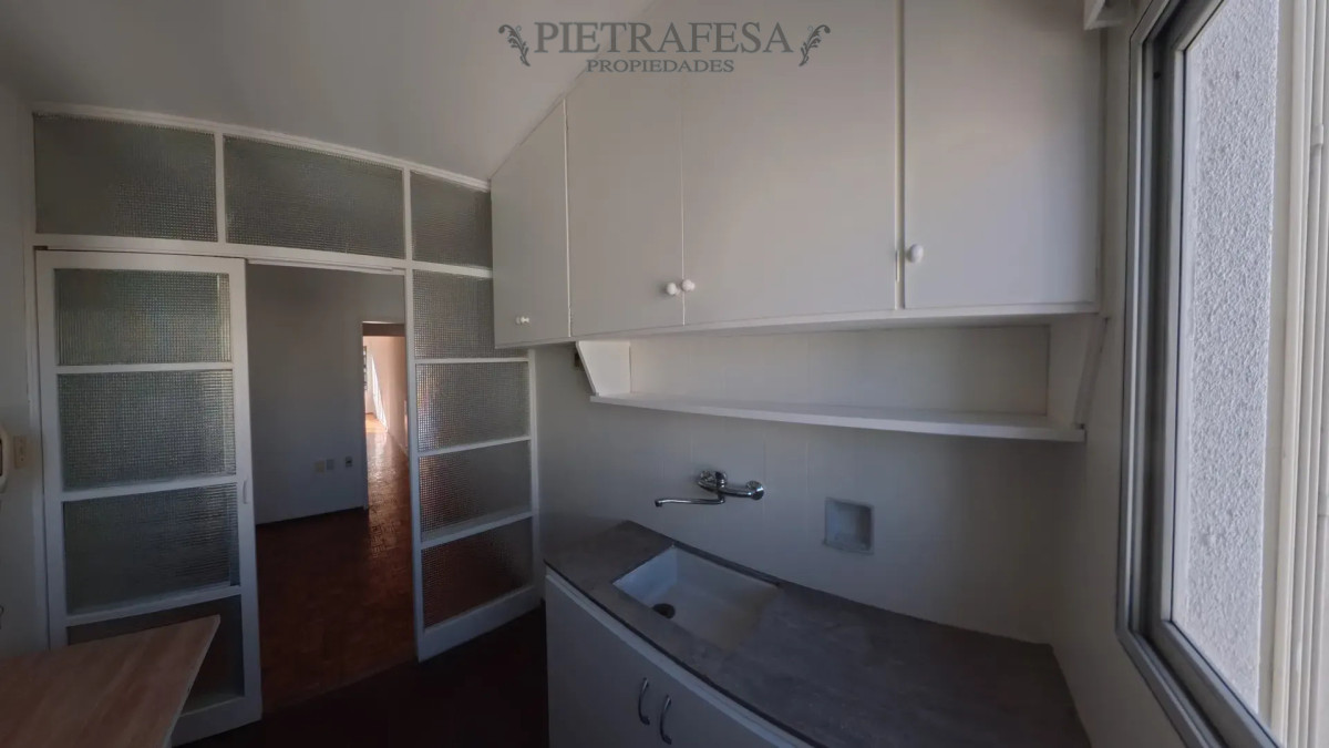Apartamento en alquiler, 1 dormitorio, 1 baño. Tres Cruces. · Foto 5