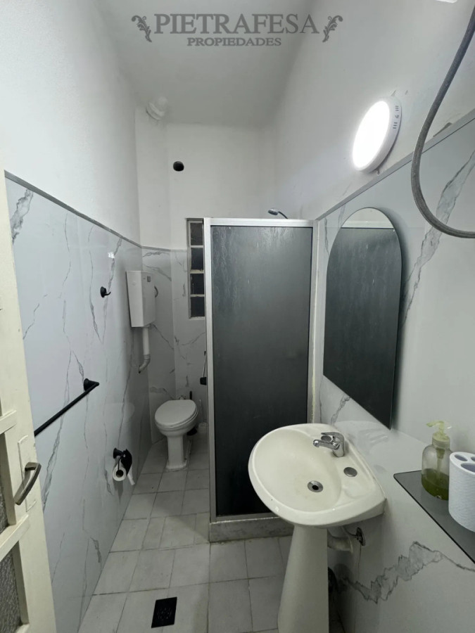 Apartamento en alquiler, 1 dormitorio, 1 baño, patio. Cordón. · Foto 3