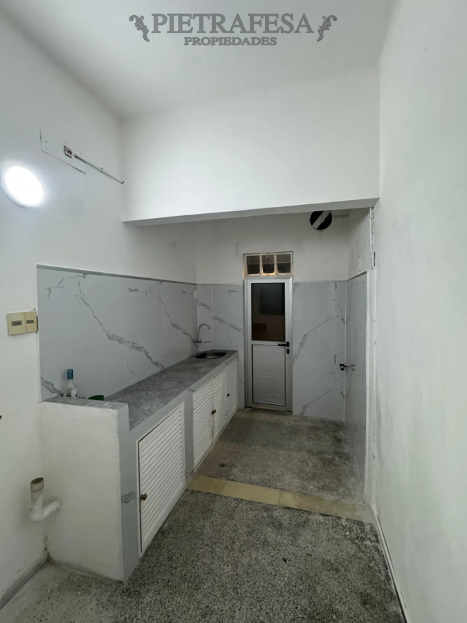 Apartamento en alquiler, 1 dormitorio, 1 baño, patio. Cordón. · Foto 12