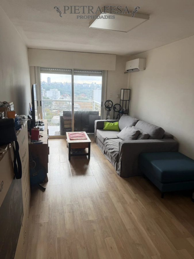 Apartamento en alquiler, 2 dormitorios, 2 baños, terraza, garaje. Pocitos. · Foto 1