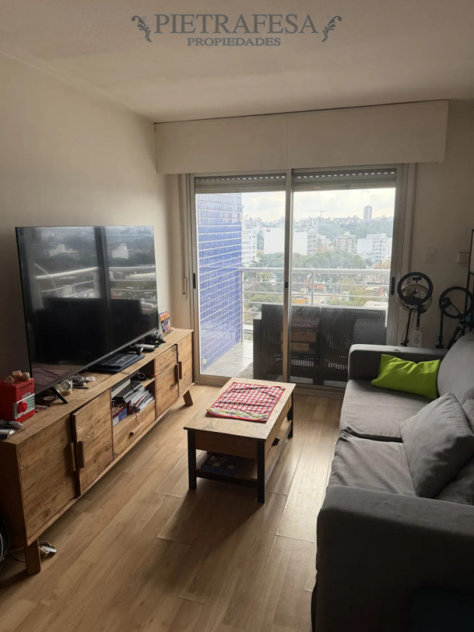 Apartamento en alquiler, 2 dormitorios, 2 baños, terraza, garaje. Pocitos. · Foto 2