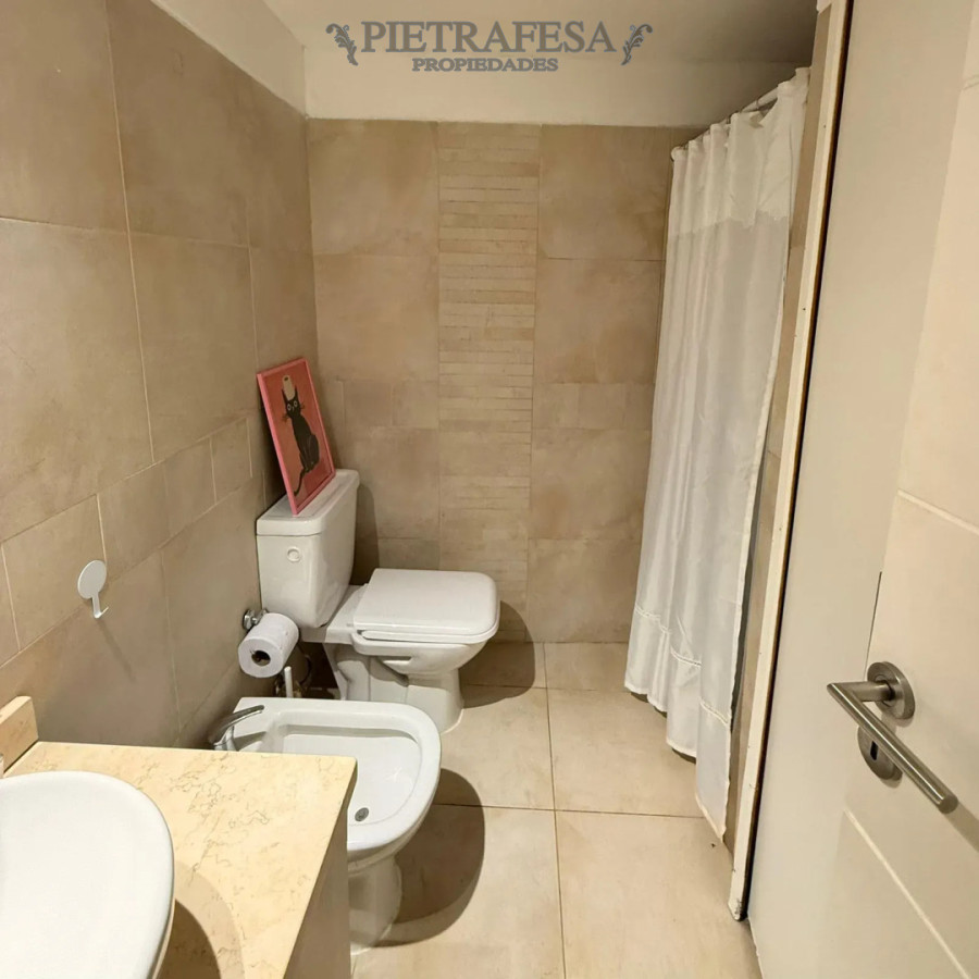Apartamento en alquiler, monoambiente, 1 baño, patio, garaje. Punta Carretas. · Foto 11