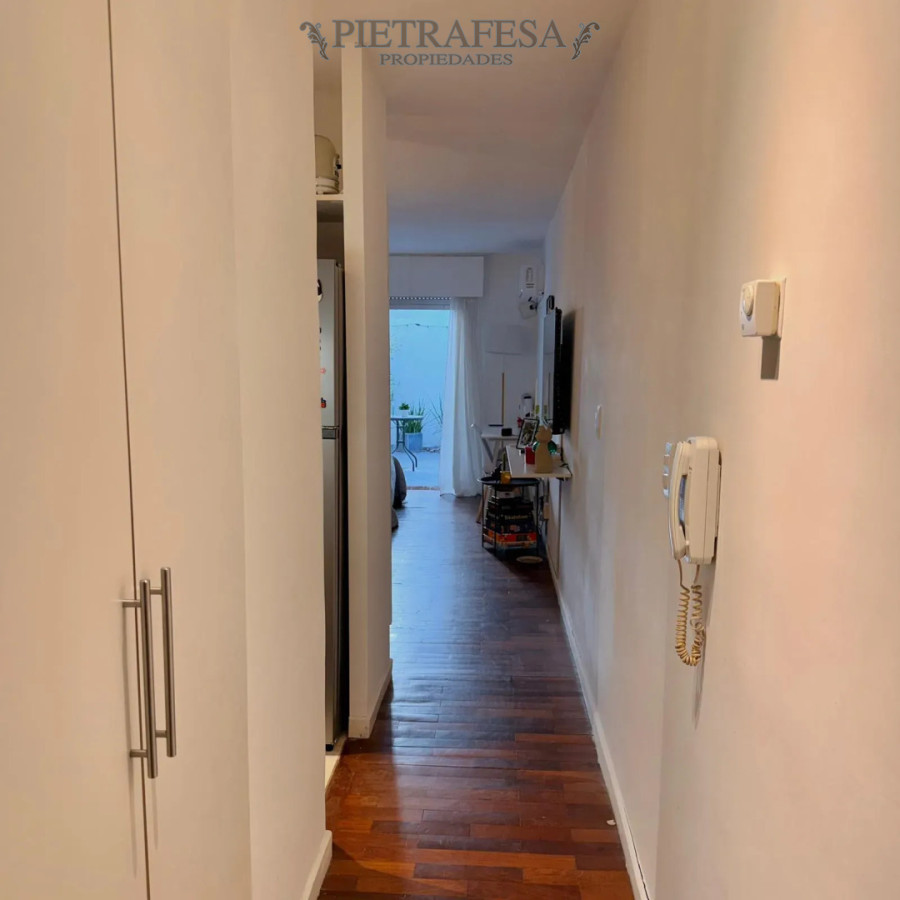 Apartamento en alquiler, monoambiente, 1 baño, patio, garaje. Punta Carretas. · Foto 12