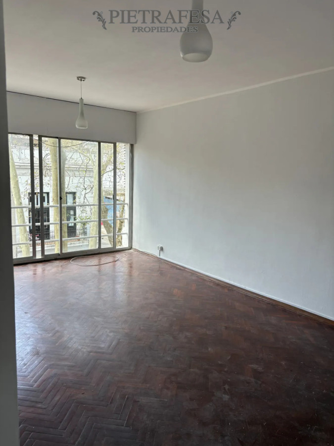 Apartamento venta, 1 dormitorio, 1 baño con renta. Centro