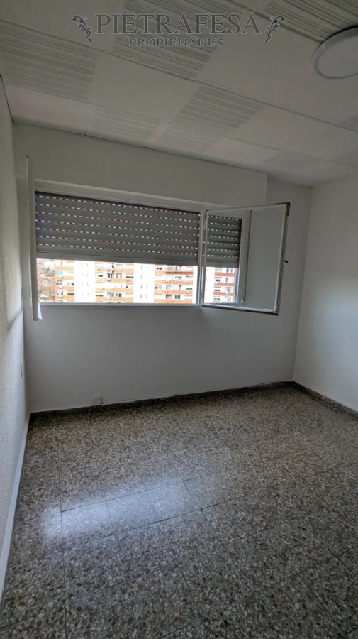 Apartamento en alquiler, 2 dormitorios, 1 baño, terraza lavadero. Aires Puros.