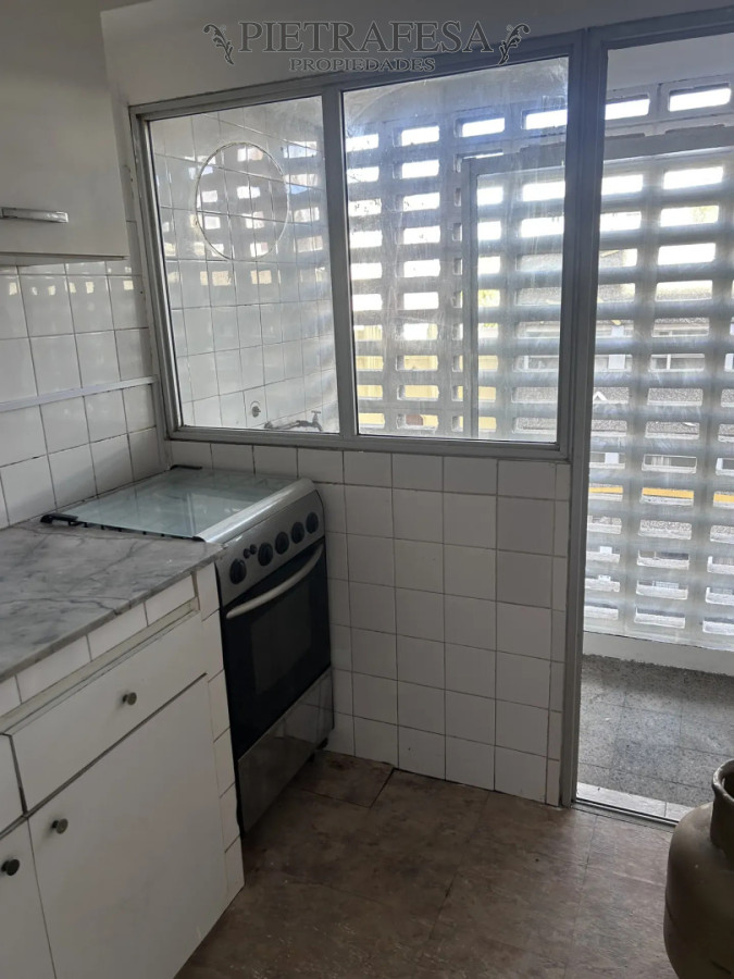 Apartamento en alquiler, 2 dormitorios, 1 baño. Centro. · Foto 6