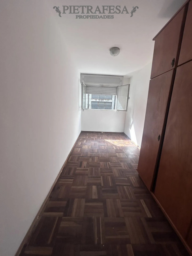 Apartamento en alquiler, 2 dormitorios, 1 baño. Centro. · Foto 8
