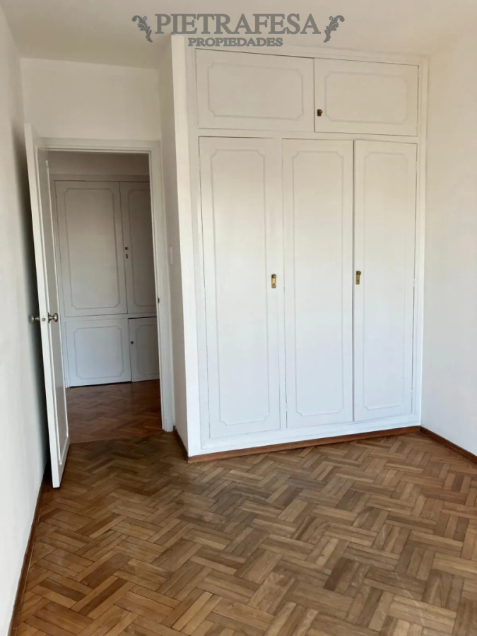 Apartamento en alquiler, 2 dormitorios, 2 baños, terraza, garaje. Pocitos. · Foto 9