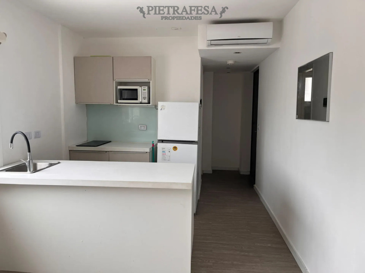 Apartamento en alquiler, 1 dormitorio, 1 baño. Barrio Sur. · Foto 6