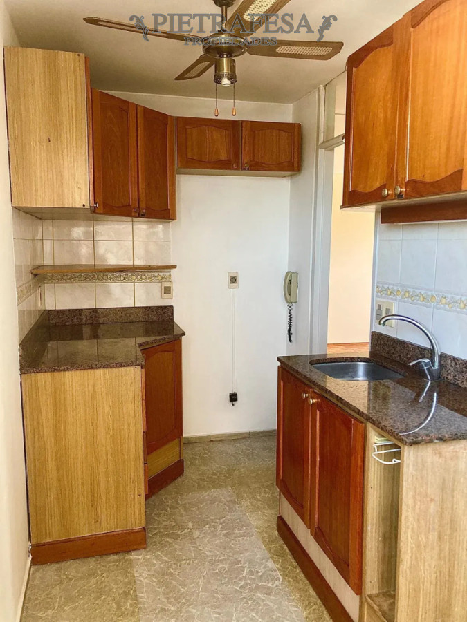 Apartamento en alquiler, 2 dormitorios, 1 baño. Brazo Oriental. · Foto 5
