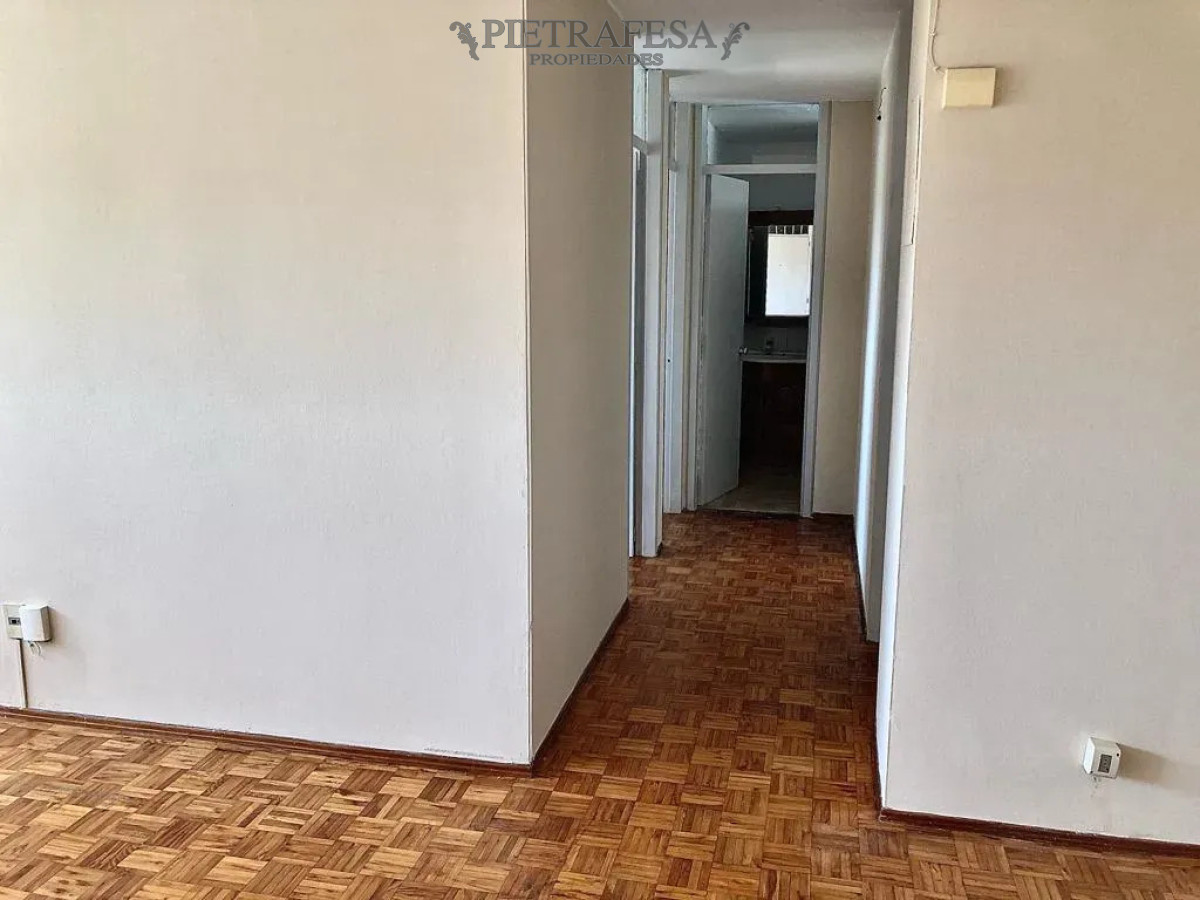 Apartamento en alquiler, 2 dormitorios, 1 baño. Brazo Oriental. · Foto 11