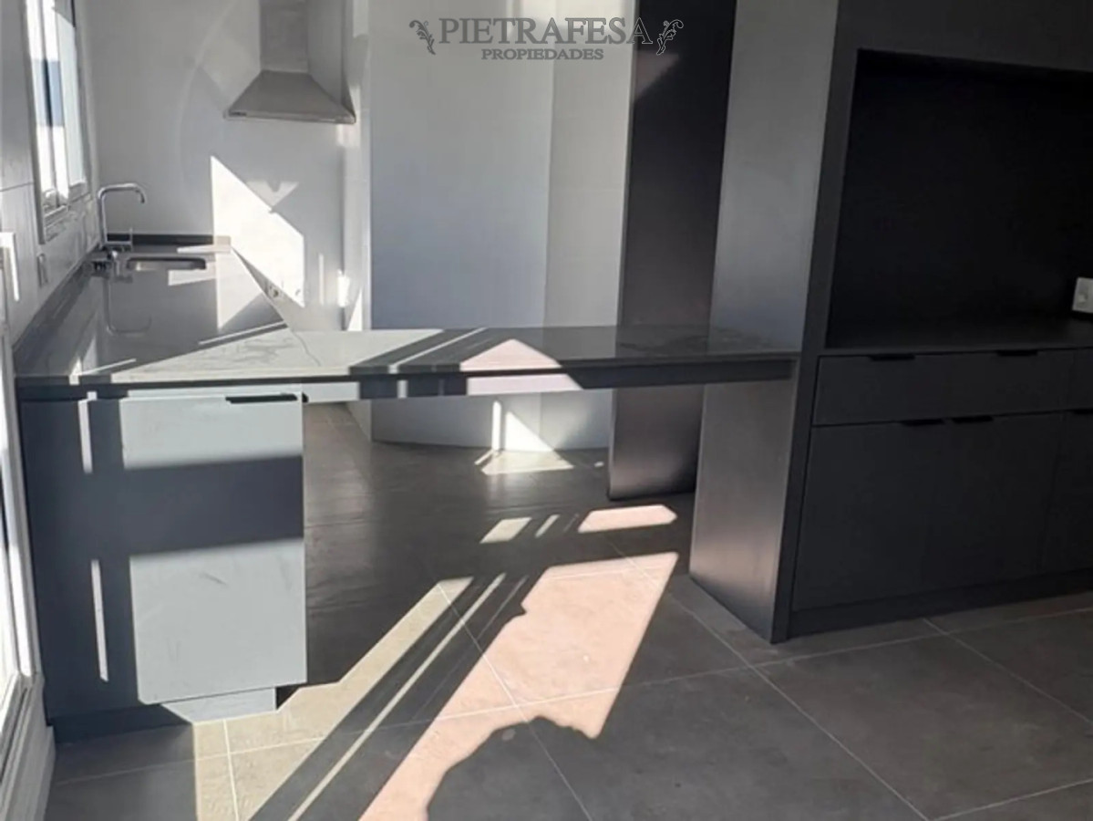 Apartamento en alquiler, 2 dormitorios, 2 baños, terraza, garaje. Punta Carretas. · Photo 8