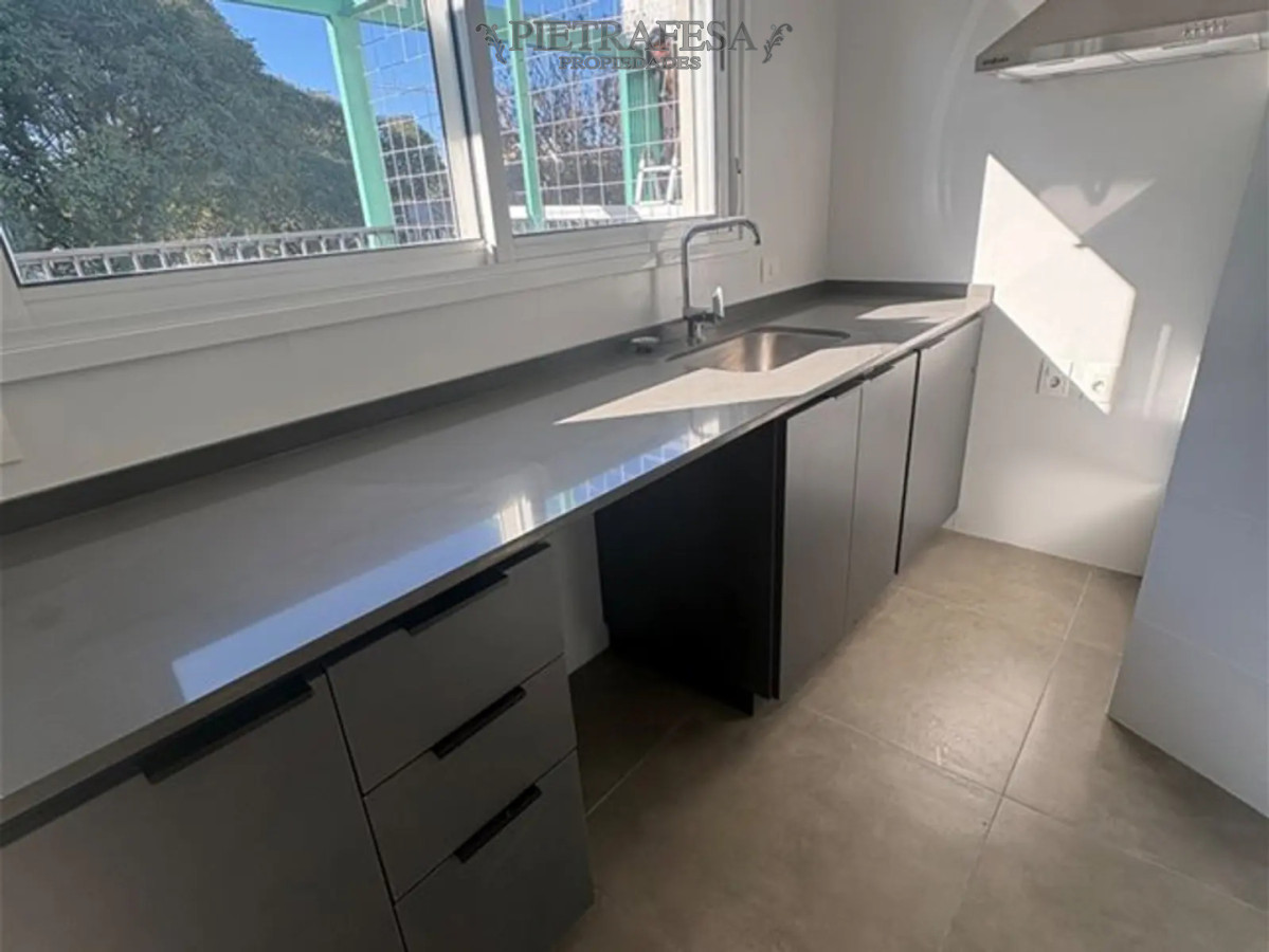 Apartamento en alquiler, 2 dormitorios, 2 baños, terraza, garaje. Punta Carretas. · Photo 7