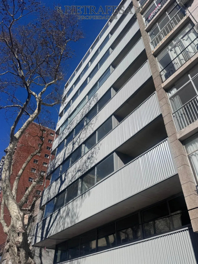 Apartamento en alquiler, 1 dormitorio, 1 baño, terraza. Barrio Sur. · Foto 9