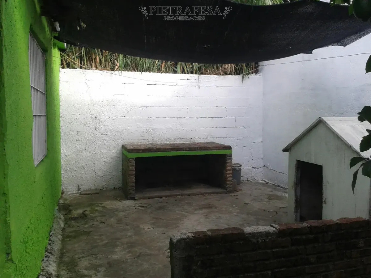 Galpón + apto en alquiler, 2 baños. Cerrito. · Foto 6