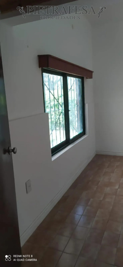 Casa en alquiler, 4 dormitorios, 1 baño, patio, cochera. Lagomar. · Foto 11