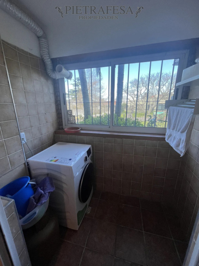 Apartamento en alquiler, 2 dormitorios, 2 baños, terraza, garaje doble. Carrasco. · Foto 11