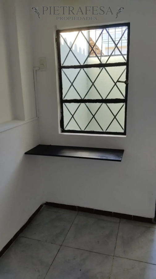 Casa en alquiler, 1dormitorio, 1 baño, patio, cochera. Maroñas. · Foto 12
