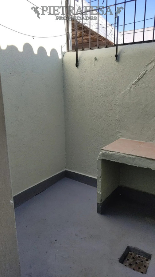 Casa en alquiler, 1dormitorio, 1 baño, patio, cochera. Maroñas. · Foto 9